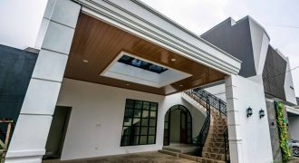 Dijual Rumah Dalam Townhouse Jati Padang
