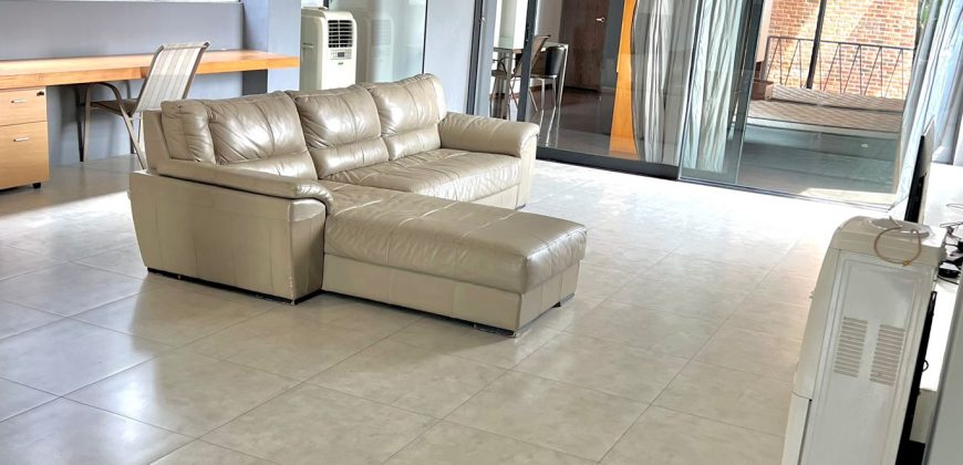 Dijual Rumah di Kemang Baru Renovasi