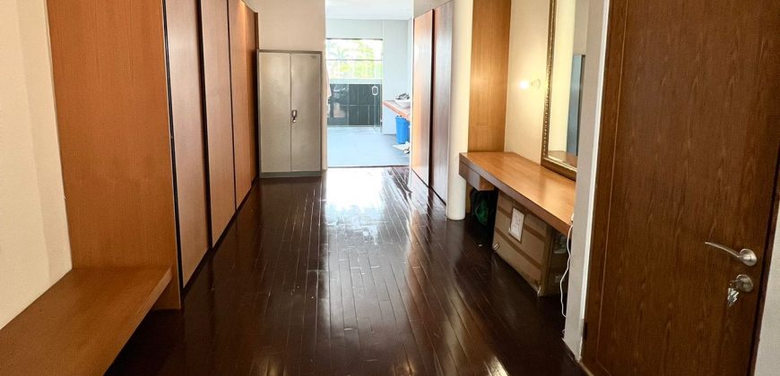 Dijual Rumah di Kemang Baru Renovasi