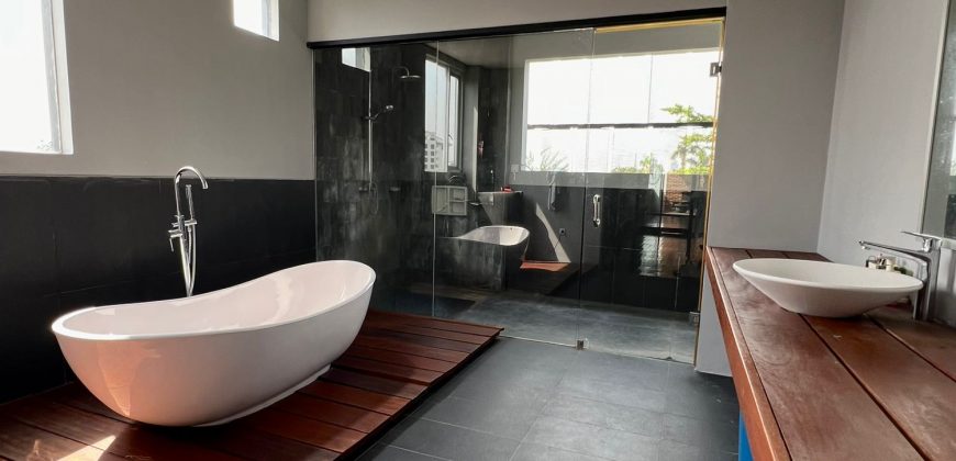 Dijual Rumah di Kemang Baru Renovasi