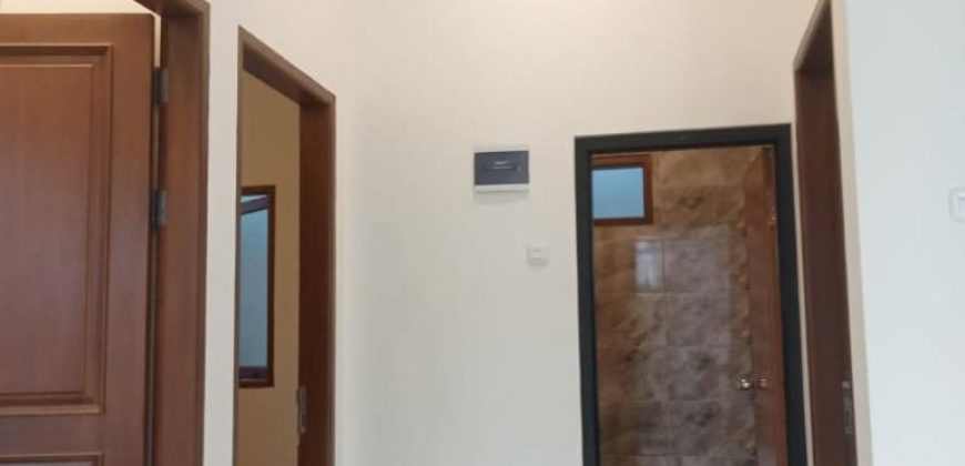 Dijual Rumah Dalam Townhouse Jati Padang