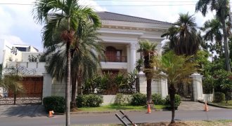 RUMAH BARU KAWASAN PONDOK INDAH SEMI FURNISHED