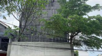 Dijual Rumah di Kemang Baru Renovasi