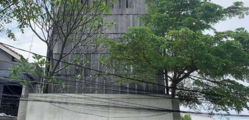 Dijual Rumah di Kemang Baru Renovasi