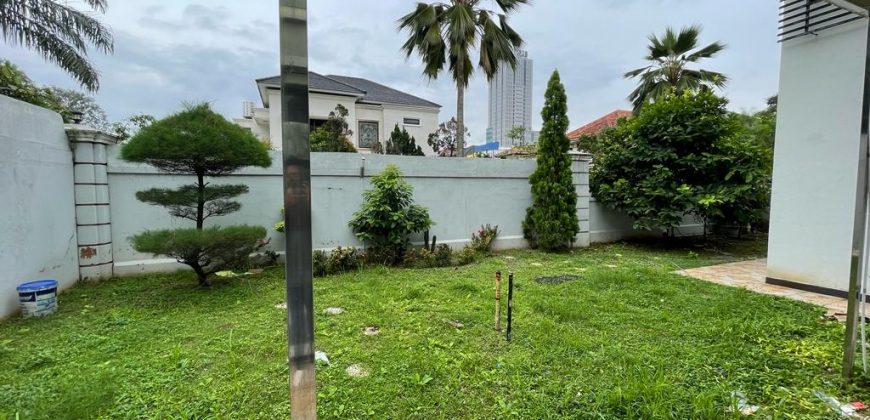 Dijual Modern Corner House di Private Cluster Lippo Karawaci
