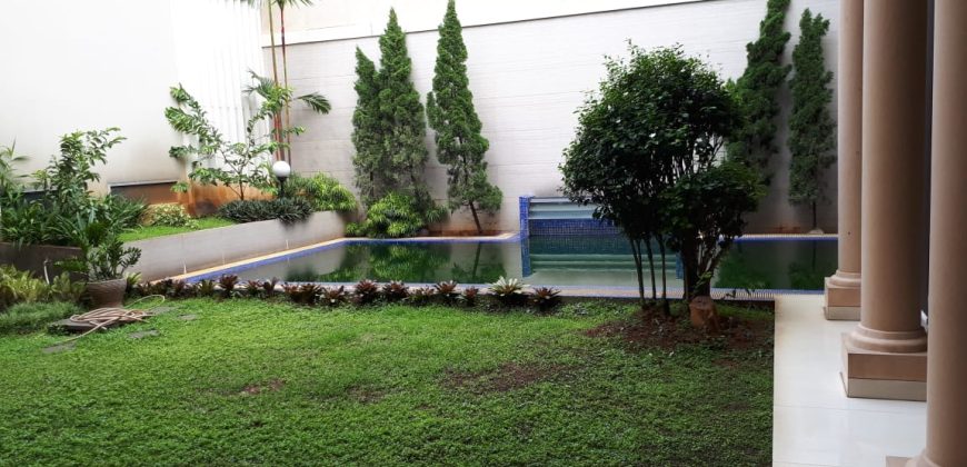 Dijual Rumah Mewah Alam Sutera Tangerang