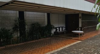 Dijual Cepat Rumah Tua Lokasi Tenang Simprug Golf