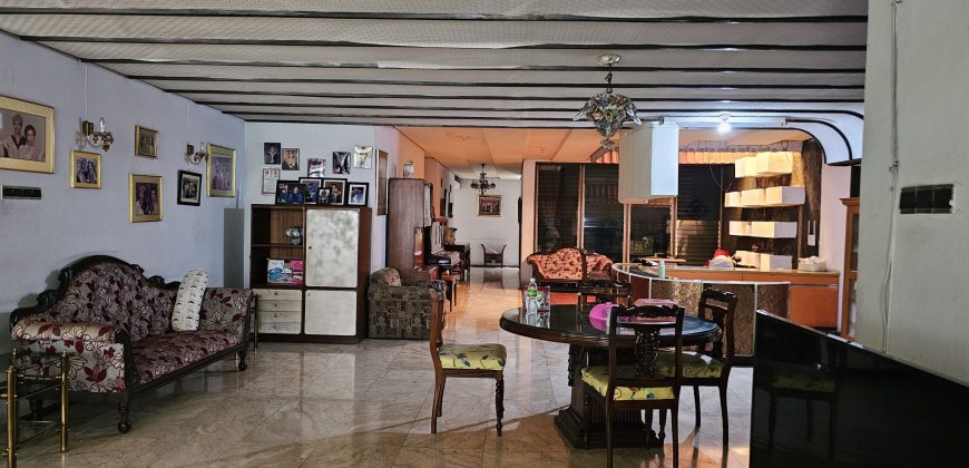 Dijual Cepat Rumah Tua Lokasi Tenang Simprug Golf
