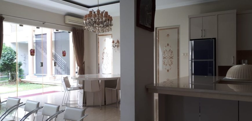 Dijual Rumah Mewah Alam Sutera Tangerang