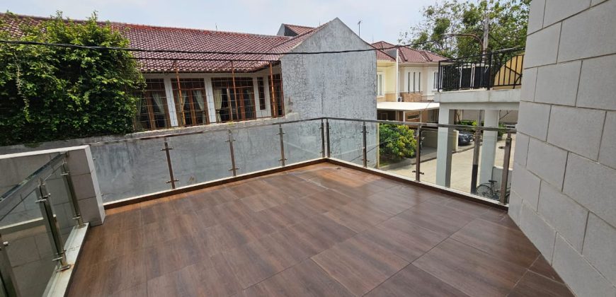 Jual Cepat Turun Harga Rumah Modern Benda Jagakarsa Spool