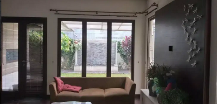 Disewakan Rumah Jl Fatmawati Raya Dalam Kompleks Semi Furnish