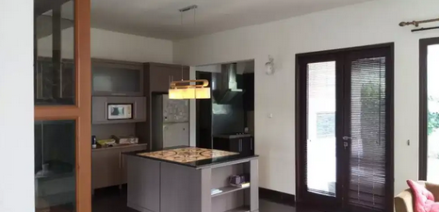 Disewakan Rumah Jl Fatmawati Raya Dalam Kompleks Semi Furnish