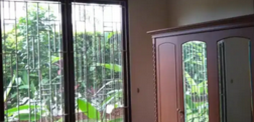 Disewakan Rumah Jl Fatmawati Raya Dalam Kompleks Semi Furnish