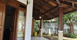 Dijual Rumah Tua Rapih di Kemang Komplek Exclusive