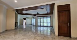Dijual Rumah Tua Rapih di Kemang Komplek Exclusive