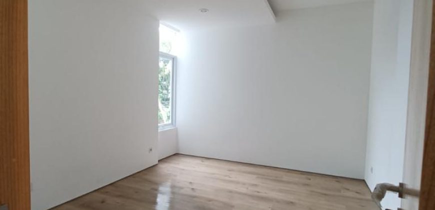 Dijual Rumah Area Exclusive Pondok Indah Tropical Modern