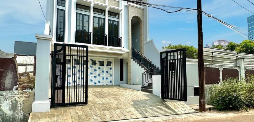Brand New House Ampera Kemang 3 Lantai