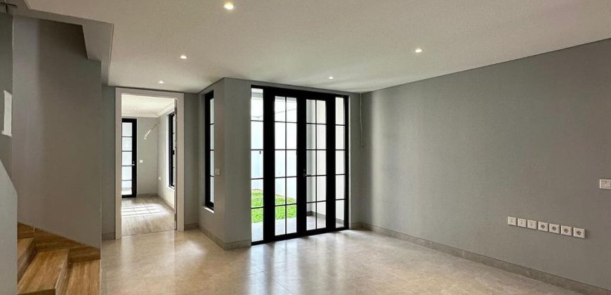Brand New House Ampera Kemang 3 Lantai