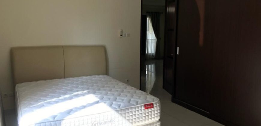 HOUSE FOR RENT DI KUNINGAN JAKARTA SELATAN