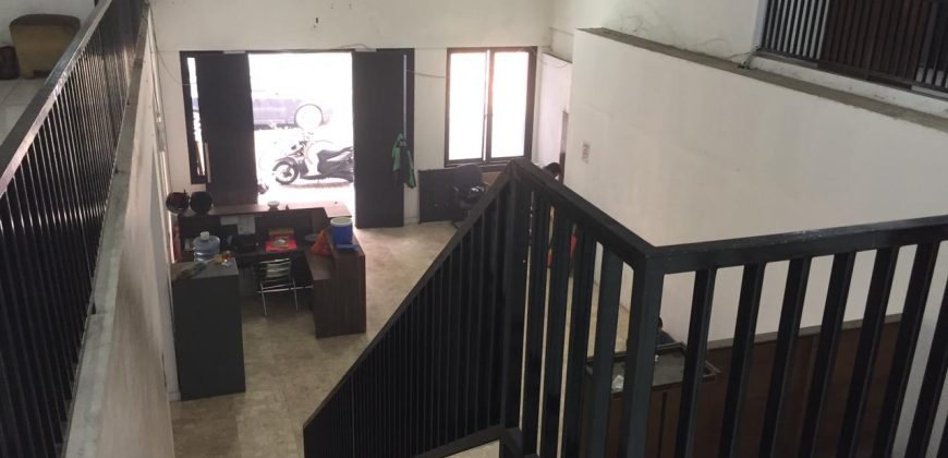 Dijual Rumah eks Kantor di Kemang