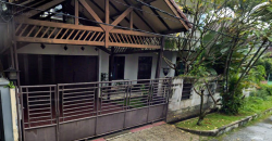 Dijual Rumah Lama di Dalam Perumahan Lokasi Hook