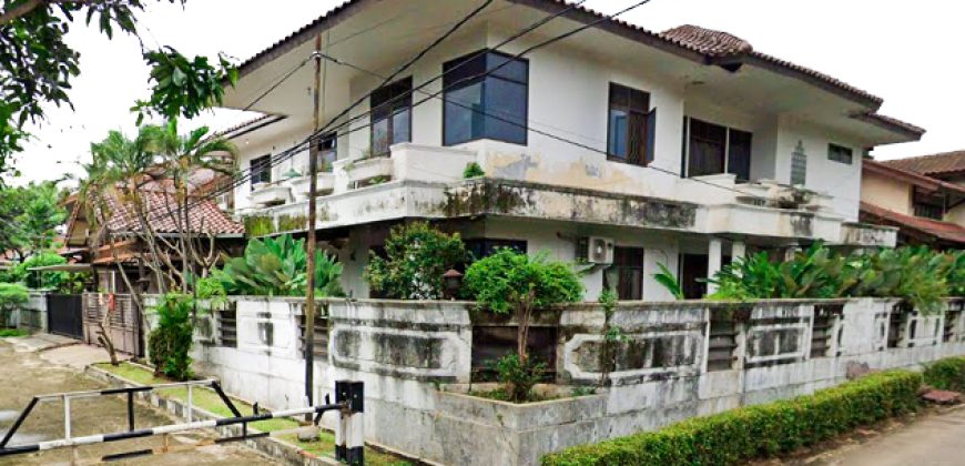 Dijual Rumah Lama di Dalam Perumahan Lokasi Hook