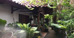 Dijual Cepat Rumah Lama Lahan Luas Lokasi Strategis Kemang