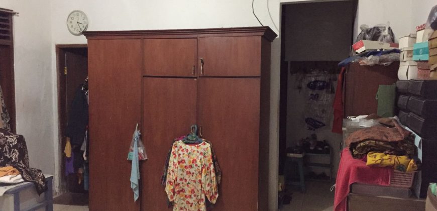 Dijual Cepat Rumah Lama Lahan Luas Lokasi Strategis Kemang