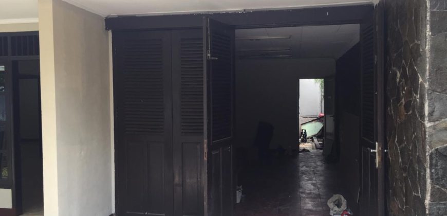 Dijual Rumah Second Terawat Baik Lokasi Nyaman Dan Strategis Dekat Blok M Plaza