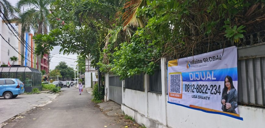 Dijual Cepat Rumah Lama Lahan Luas Lokasi Strategis Kemang
