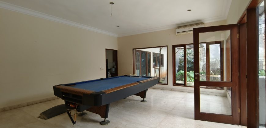 Dijual Rumah Lama Super Luas Di Kemang Selatan Harga Dibawah Njop