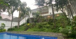 FOR SALE KEMANG RUMAH SIAP HUNI TERAWAT LOKASI DEKAT KEMANG RAYA