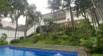 FOR SALE KEMANG RUMAH SIAP HUNI TERAWAT LOKASI DEKAT KEMANG RAYA