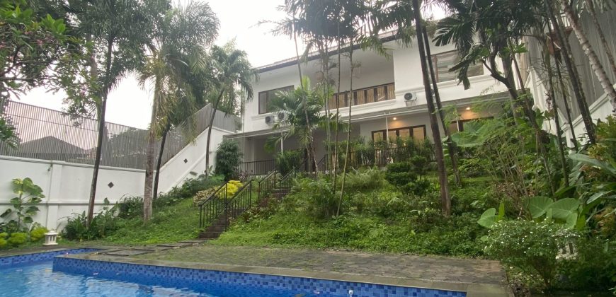 FOR SALE KEMANG RUMAH SIAP HUNI TERAWAT LOKASI DEKAT KEMANG RAYA