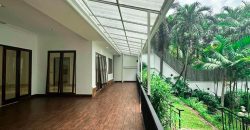 FOR SALE KEMANG RUMAH SIAP HUNI TERAWAT LOKASI DEKAT KEMANG RAYA