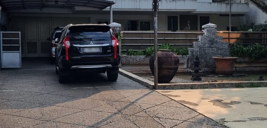 Dijual Rumah Bangunan Lama Duren Tiga