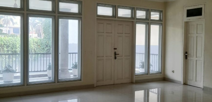 Disewakan Rumah Taman Pondok Indah