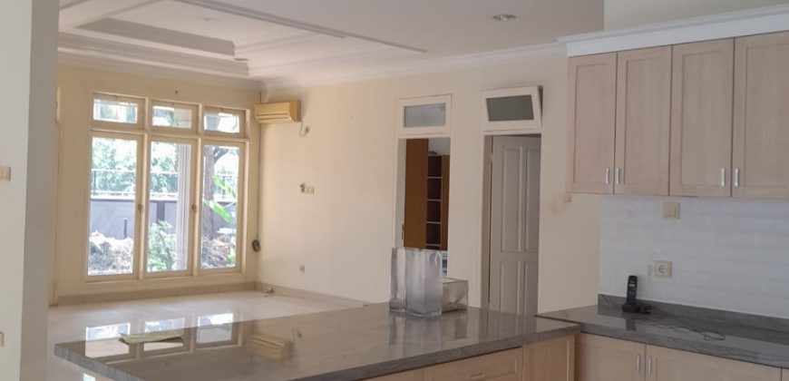 Disewakan Rumah Taman Pondok Indah