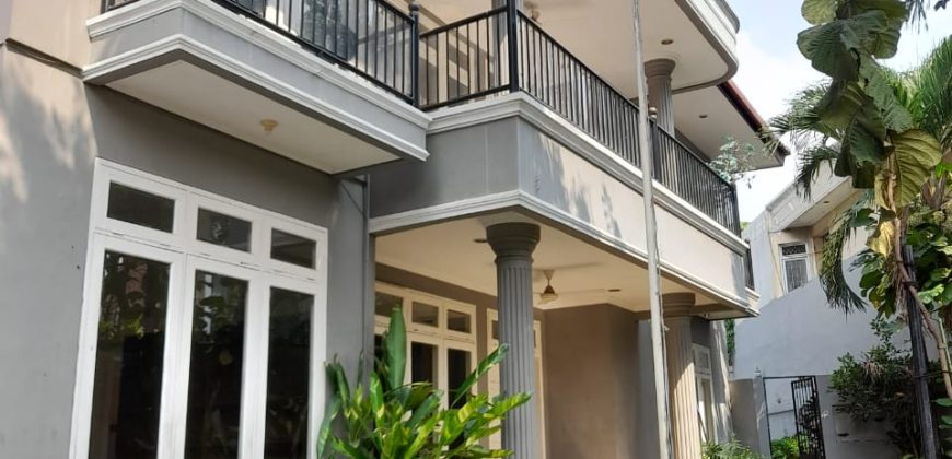 Disewakan Rumah Taman Pondok Indah