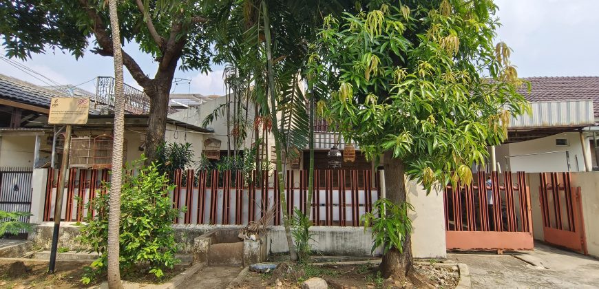 DIJUAL RUMAH DALAM KOMPLEK DI KAYU PUTIH LINGKUNGAN ASRI DAN NYAMAN