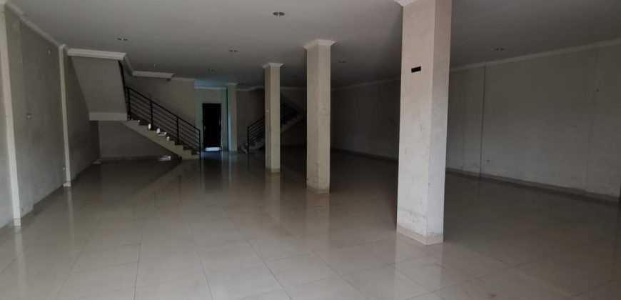 Disewakan Ruko Pondok Gede Parkiran Luas