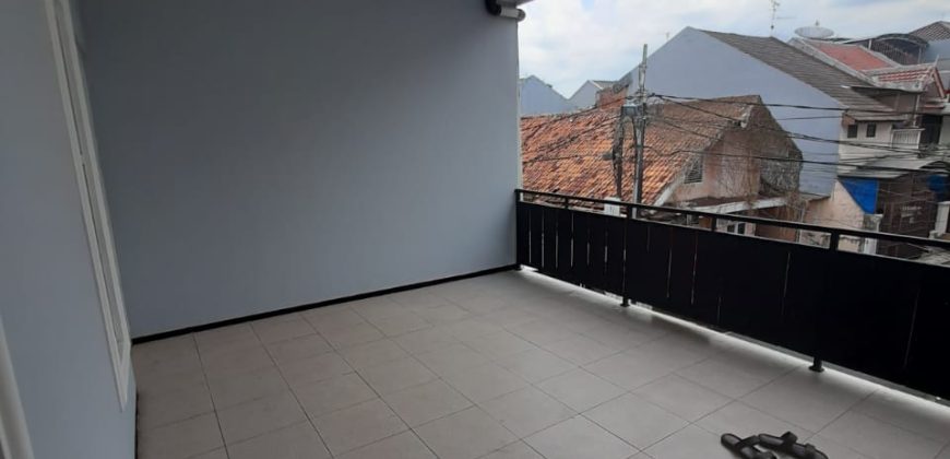 Disewakan Rumah Daerah Tomang