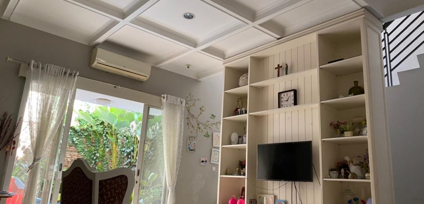 Dijual Rumah Mewah di Grand Orchard Kelapa Gading