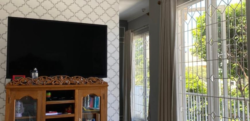 Dijual Rumah Mewah di Grand Orchard Kelapa Gading