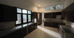 Disewakan Rumah Kebayoran Baru