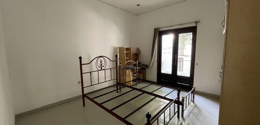 Disewakan Rumah Kebayoran Baru