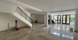 Disewakan Rumah Modern Tropical di Kemang Jakarta Selatan