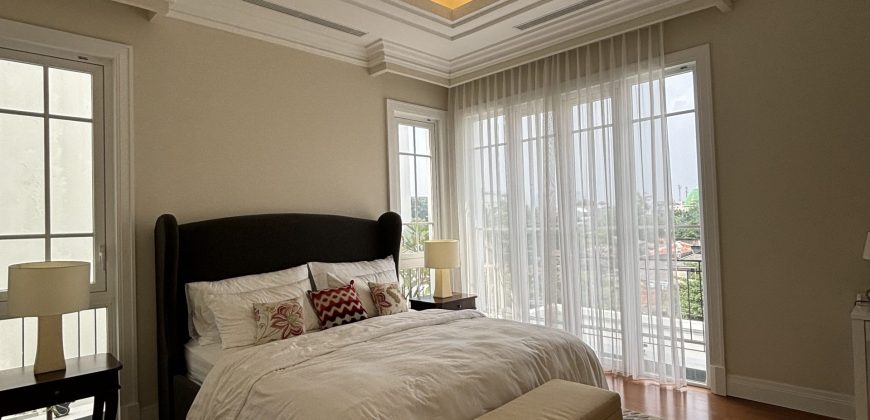 Townhouse 1 Park Homes Gandaria Jakarta Selatan