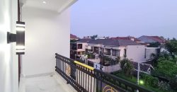 Dijual Rumah Bangunan Baru Exclusive 3 Lantai Pesanggrahan