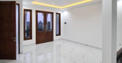 Dijual Rumah Bangunan Baru Exclusive 3 Lantai Pesanggrahan